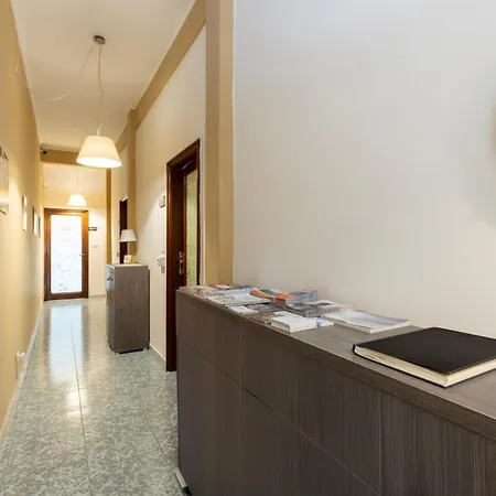 ゲストハウス Kalie カリアリ