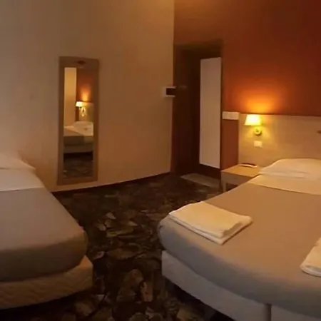 ゲストハウス Kalie カリアリ