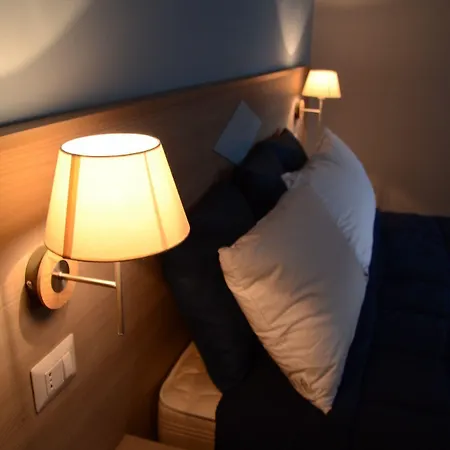 Kalie ゲストハウス カリアリ